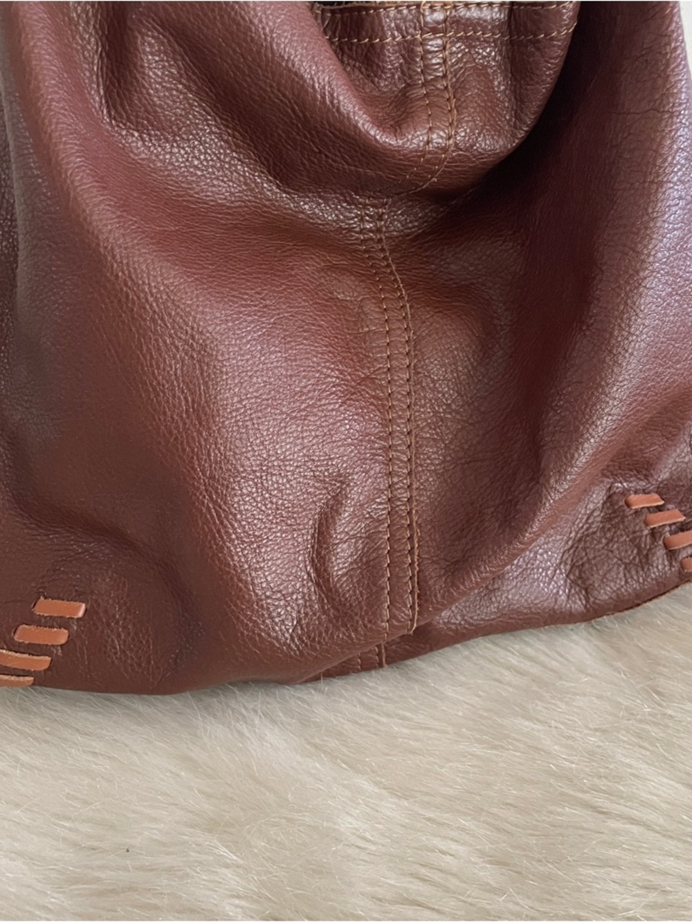 Lucky Brand Brown Leather Hobo Bag - Classic Women’s Shoulder Bag - Picture 4 of 10